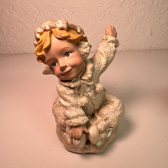 Vintage Snow Angel Figurines 1994 Set Of 2 Playing on Ground 3"x3.5"x4 - Picture 7 of 8